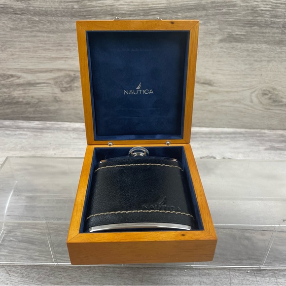 Leather Strap Nautica Stainless Steel Hip Flask 5 Oz New In Wooden Box - Picture 1 of 5